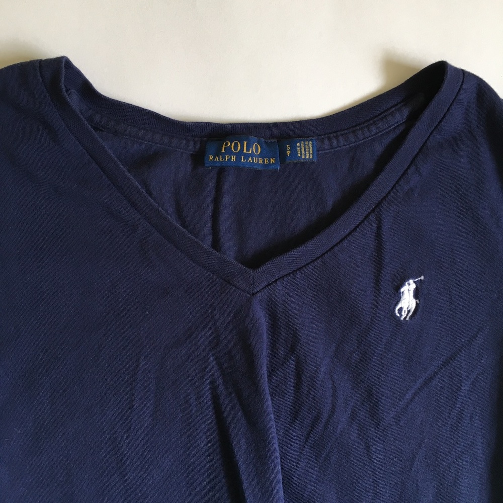 Polo Ralph Lauren women's blue V-neck T-shirt. Size S. - Picture 4 of 9